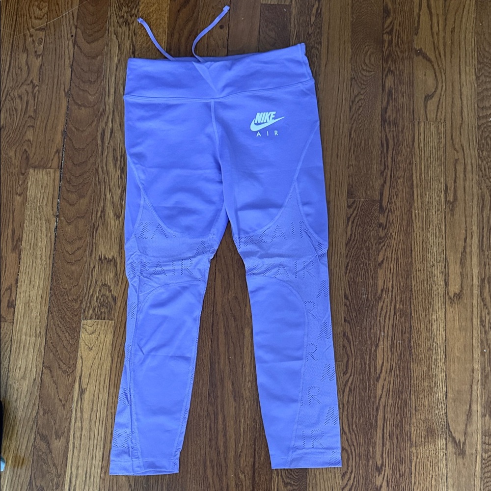 Nike Women’s Purple Ankle Length Leggings